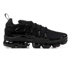 AIR VAPORMAX PLUS BLACK